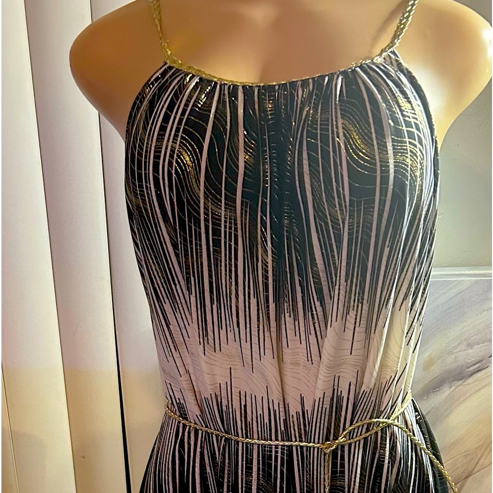 Pretty Black and Gold maxi dress Beautiful and comfy. Size L